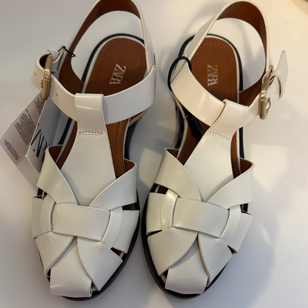 Zara Flats